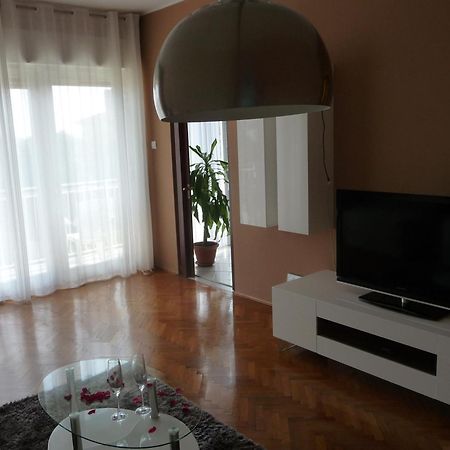 Apartments Noris Pula Exterior foto